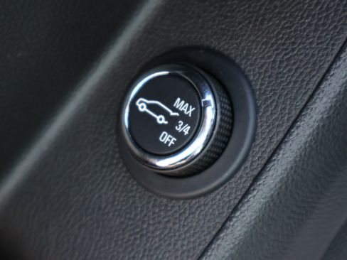 Used 2023 Chevrolet Traverse High Country AWD/4WD image 10