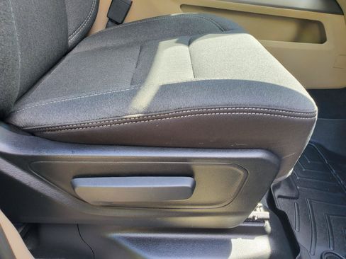 Used 2019 RAM 1500 Big Horn AWD/4WD image 35
