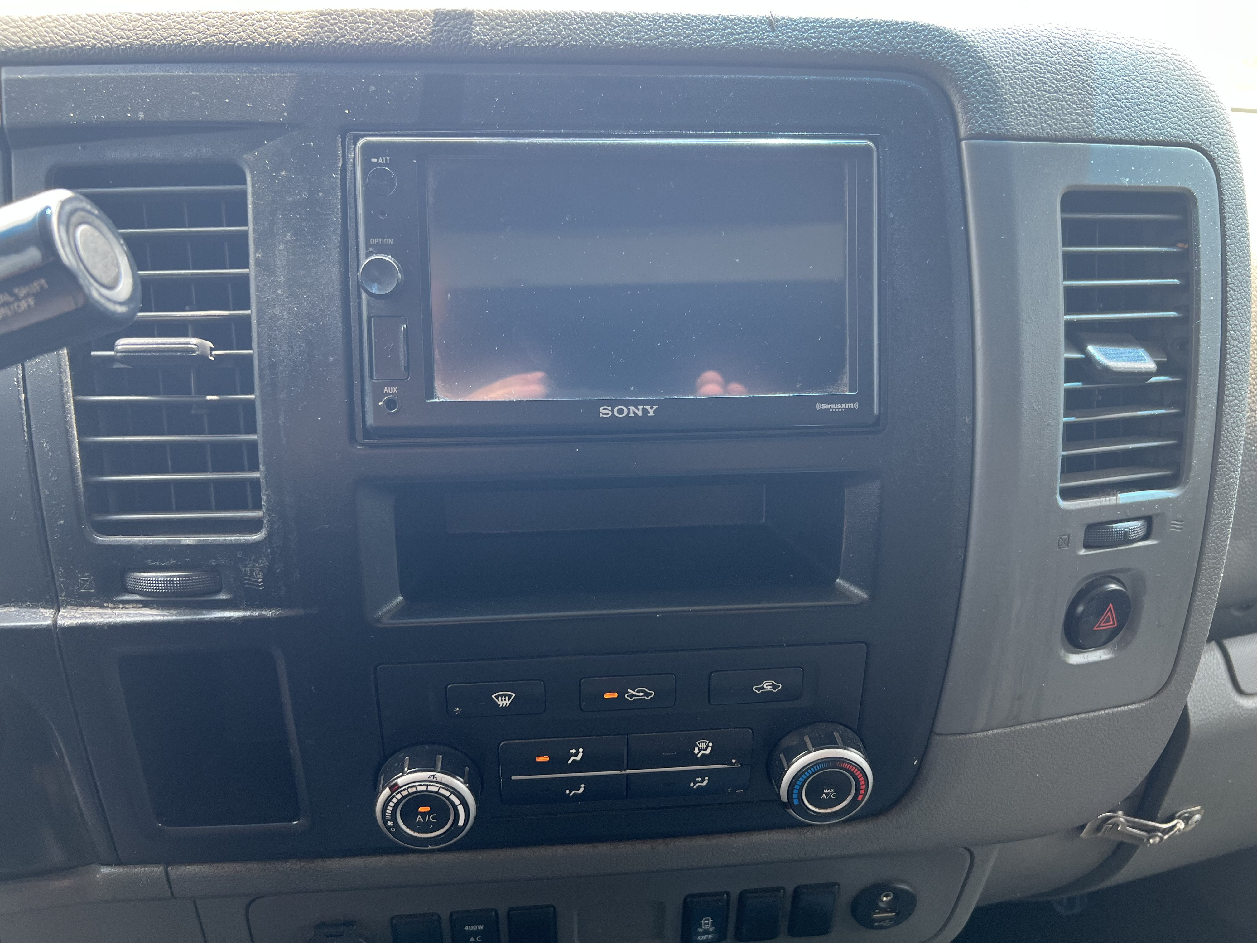 Used 2013 Nissan NV 2500 SV w/ Technology Pkg RWD image 19
