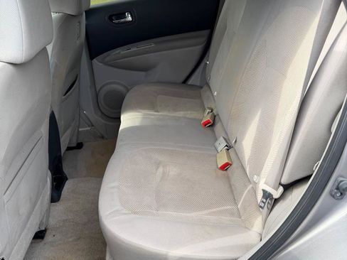 Used 2015 Nissan Rogue S w/ Convenience Package FWD image 6