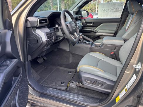 New 2025 Toyota Tacoma Trailhunter image 7