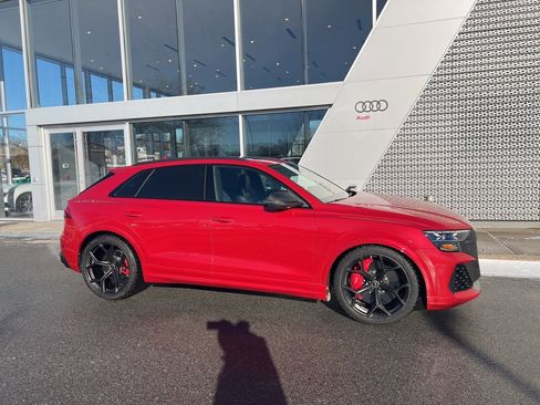 Used 2025 Audi RS Q8 performance image 14