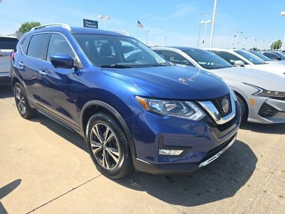 Used 2019 Nissan Rogue SV w/ Premium Package