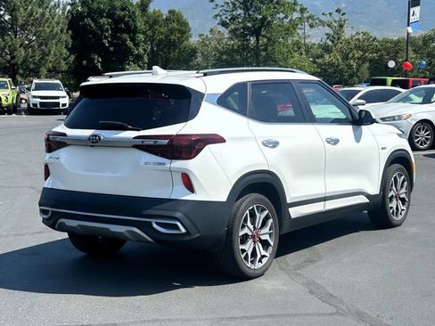 Used 2021 Kia Seltos SX w/ SX Sunroof Package AWD/4WD image 3