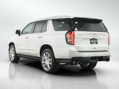Used 2021 Chevrolet Tahoe High Country w/ Premium Package AWD/4WD image 3