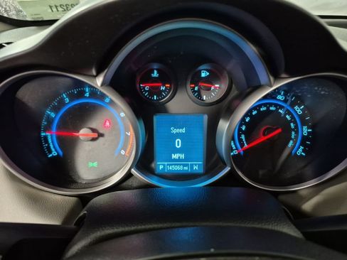 Used 2012 Chevrolet Cruze LS w/ Connectivity Package FWD image 10