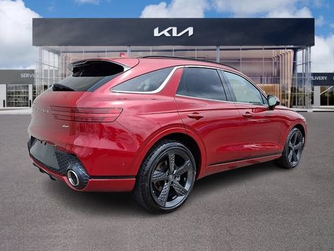 Used 2022 Genesis GV70 2.5T w/ Sport Prestige Package AWD/4WD image 6