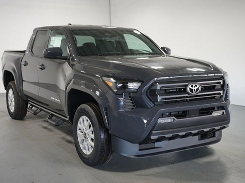 New 2026 Toyota Tacoma SR5 image 3