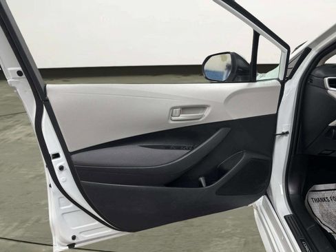 Used 2024 Toyota Corolla LE image 10
