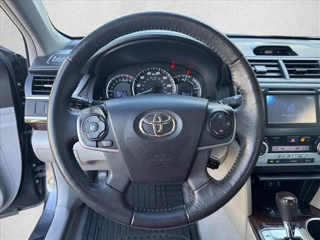Used 2012 Toyota Camry XLE w/ Leather Pkg FWD image 14
