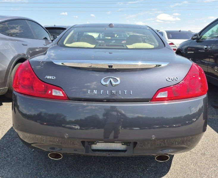 Used 2015 INFINITI Q60 AWD Coupe w/ Premium Package image 4