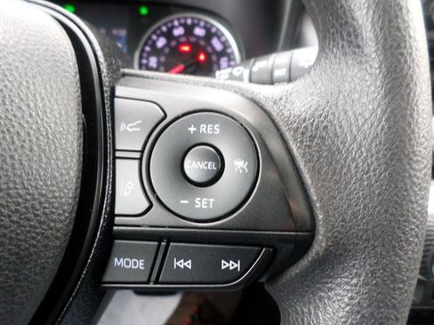 Used 2019 Toyota RAV4 XLE image 26