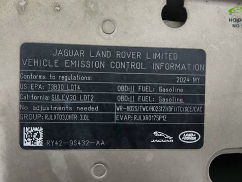 Used 2024 Land Rover Discovery Metropolitan Edition AWD/4WD image 73