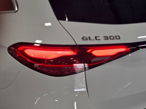 New 2025 Mercedes-Benz GLC 300 GLC 300 image 33