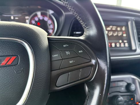 Used 2020 Dodge Challenger SXT RWD image 16