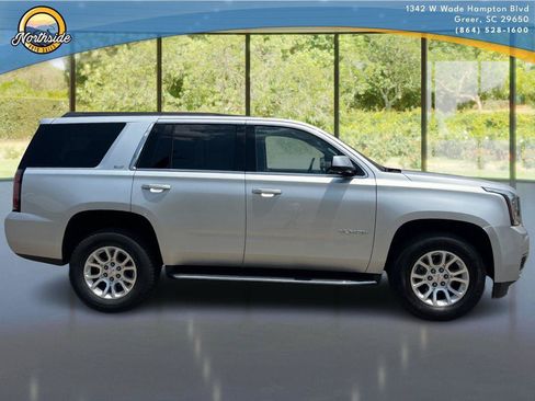 Used 2017 GMC Yukon SLT AWD/4WD image 24