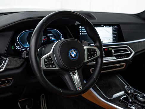 Used 2023 BMW X5 xDrive45e w/ Executive Package image 10