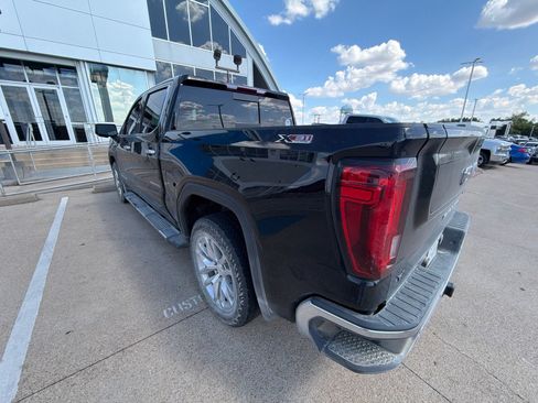 Used 2019 GMC Sierra 1500 SLT AWD/4WD image 3
