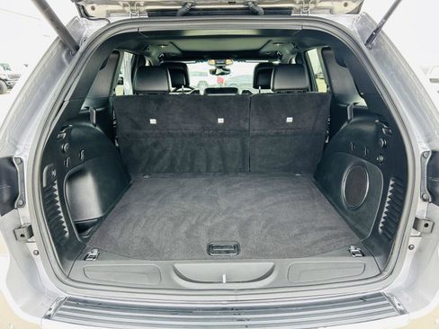 Used 2021 Jeep Grand Cherokee Limited w/ Sun & Sound Group image 27