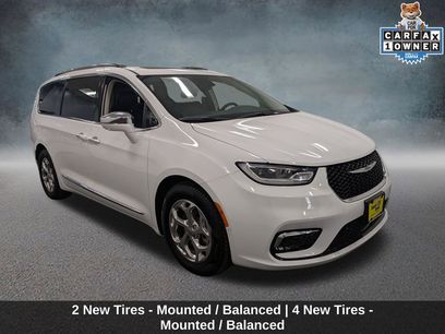 Used 2022 Chrysler Pacifica Limited