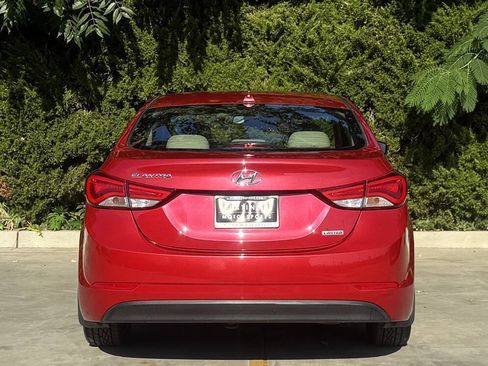 Used 2015 Hyundai Elantra Limited w/ Option Group 05 FWD image 5