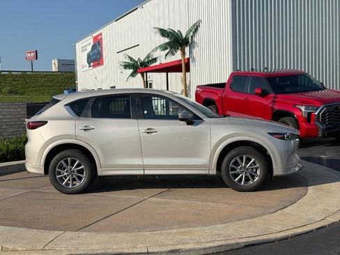 Used 2025 MAZDA CX-5 AWD 2.5 S w/ Preferred Package image 2