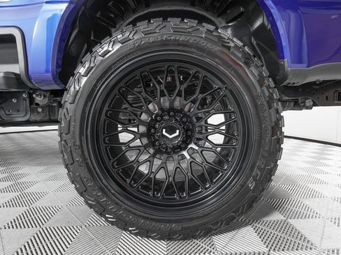 Used 2026 Ford F250 Platinum w/ Platinum Plus Package image 38