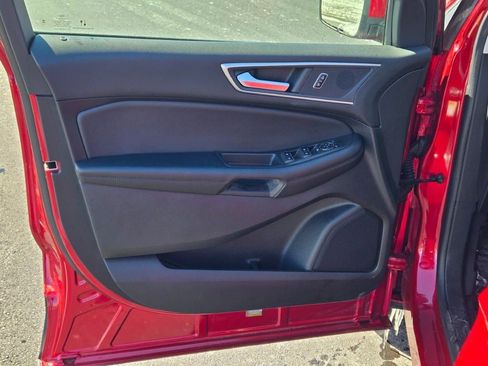 Certified 2024 Ford Edge SEL w/ Convenience Package image 23