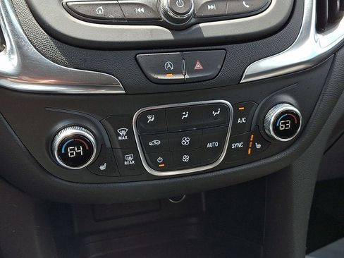 Certified 2024 Chevrolet Equinox LT w/ LPO, Floor Liner Package FWD image 17