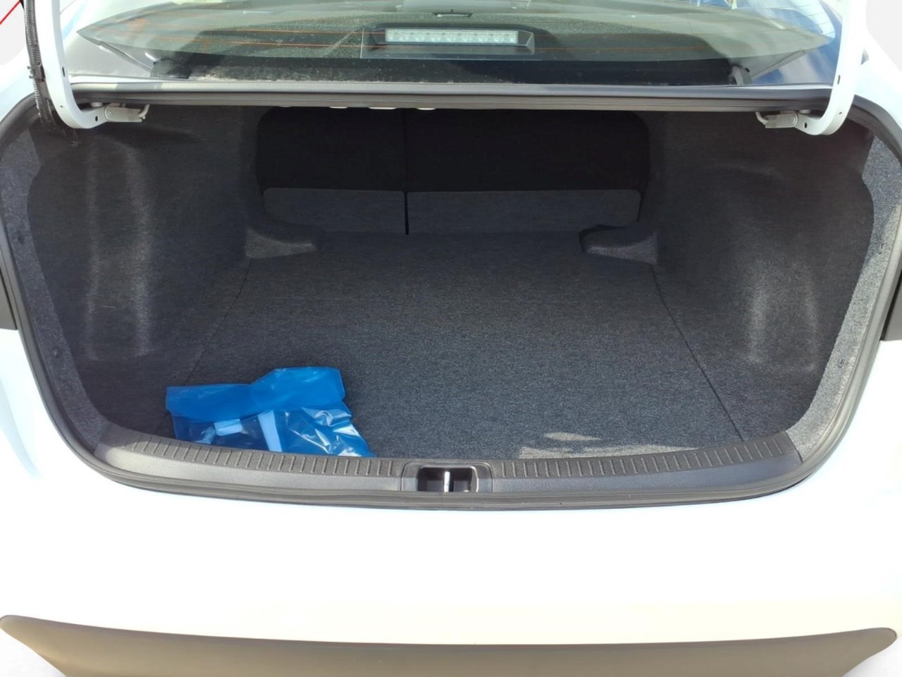 Used 2027 Toyota Corolla LE FWD image 10