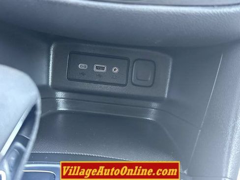 Used 2022 Chevrolet Equinox LT AWD/4WD image 21