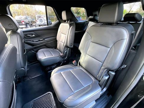 Certified 2022 Chevrolet Traverse LT image 19