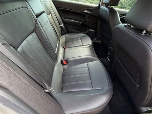 Used 2011 Buick Regal CXL w/ RL3 Preferred Equipment Group FWD image 19