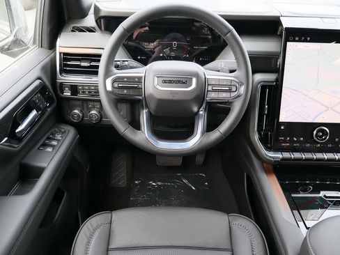 New 2026 GMC Yukon Denali w/ Sun & Power Step Package image 17