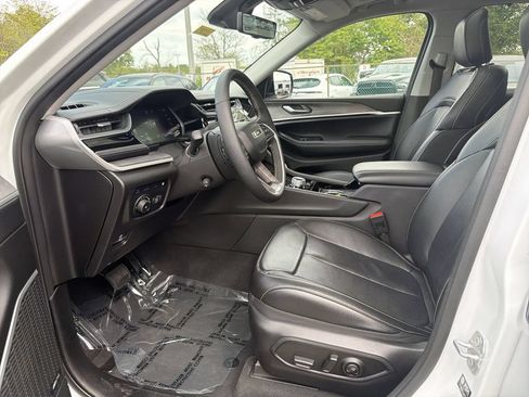 Used 2022 Jeep Grand Cherokee Limited 4xe w/ Luxury Tech Group II AWD/4WD image 11