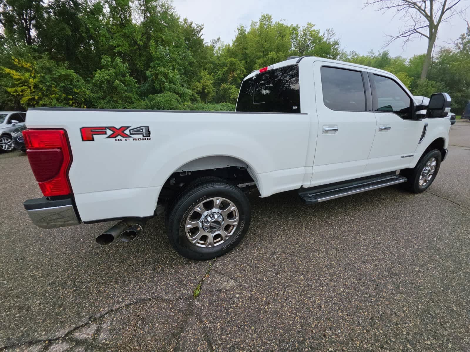 Used 2022 Ford F350 Lariat w/ Lariat Ultimate Package AWD/4WD image 7