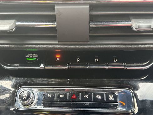 Certified 2025 Lincoln Corsair Reserve FWD image 23
