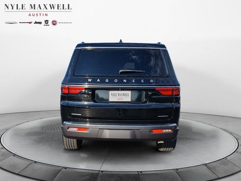 Used 2022 Jeep Wagoneer Series III w/ Convenience Group I AWD/4WD image 15