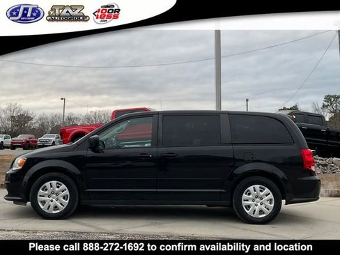 Used 2016 Dodge Grand Caravan SE w/ Quick Order Package 29E SE image 4