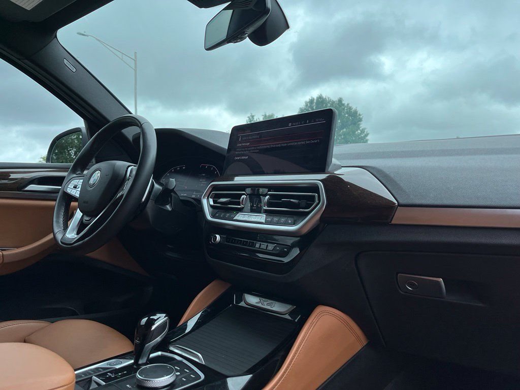 Used 2023 BMW X4 xDrive30i w/ Premium Package AWD/4WD image 32