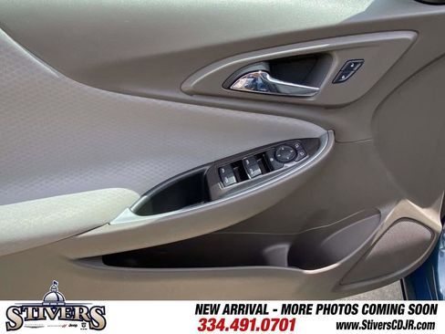 Used 2025 Chevrolet Malibu LT FWD image 19