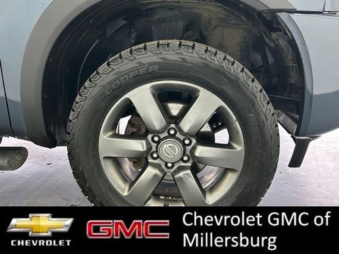 Used 2015 Nissan Titan SV w/ SV Value Truck Package image 14