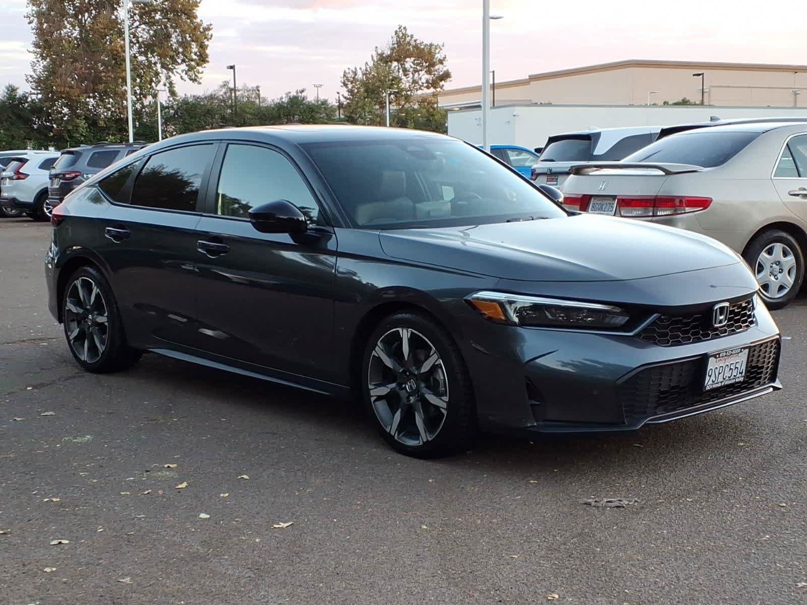 Used 2025 Honda Civic Sport Touring image 3