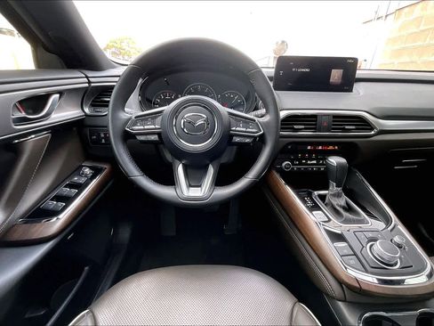 Used 2021 MAZDA CX-9 Signature image 8