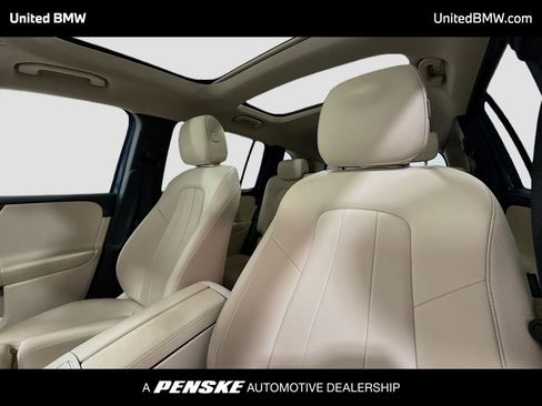 Used 2023 Mercedes-Benz GLB 250 GLB 250 image 5