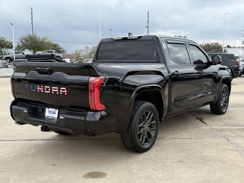 Used 2023 Toyota Tundra Platinum image 5