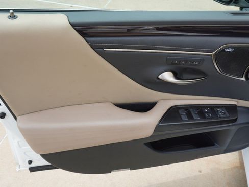 Used 2019 Lexus ES 350 w/ Premium Package FWD image 14