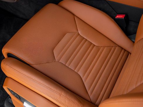 Used 2026 Lamborghini Urus SE image 19