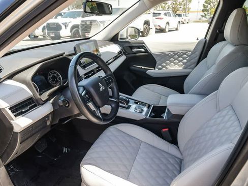 Used 2022 Mitsubishi Outlander SEL FWD image 16