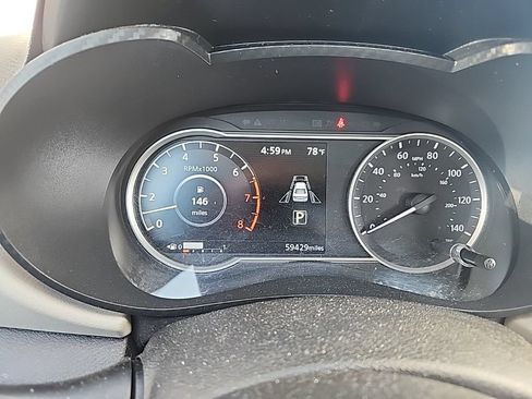 Used 2021 Nissan Versa SV FWD image 15